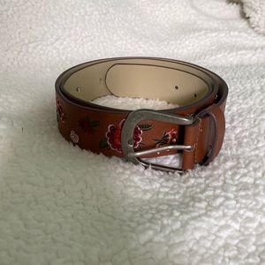 Brown floral embroidery belt